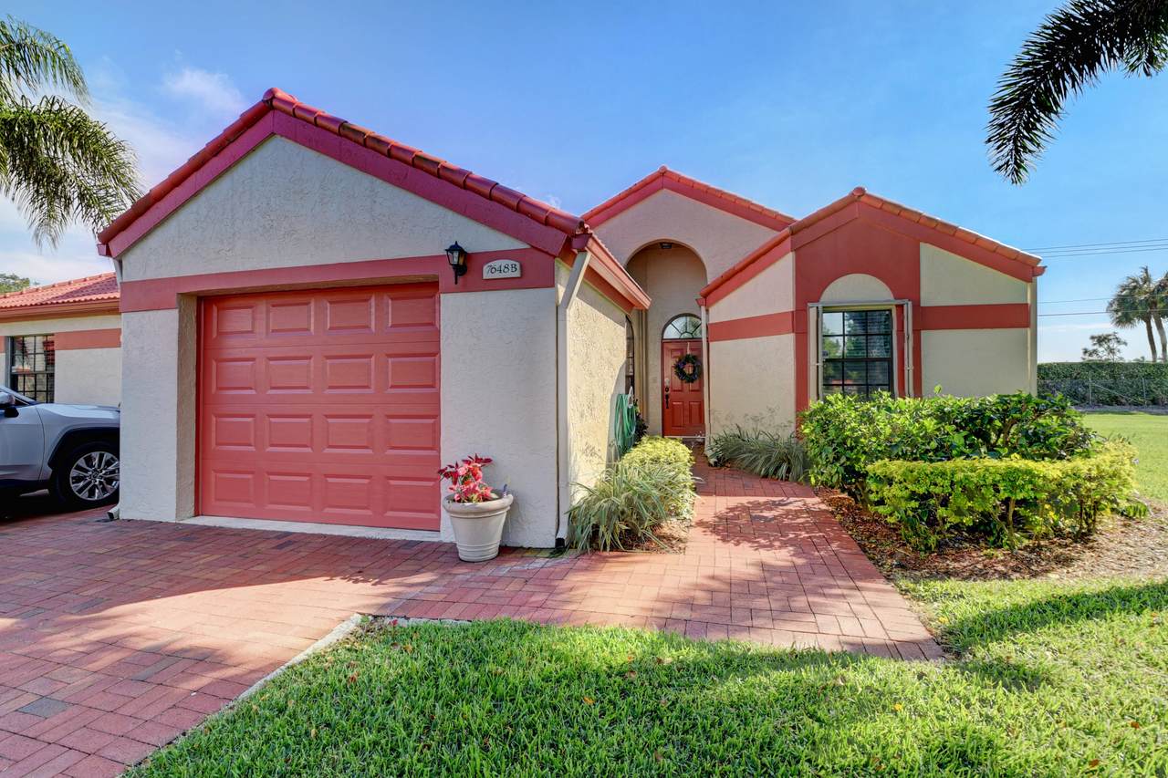 7648 Lexington Club Boulevard - Photo 1