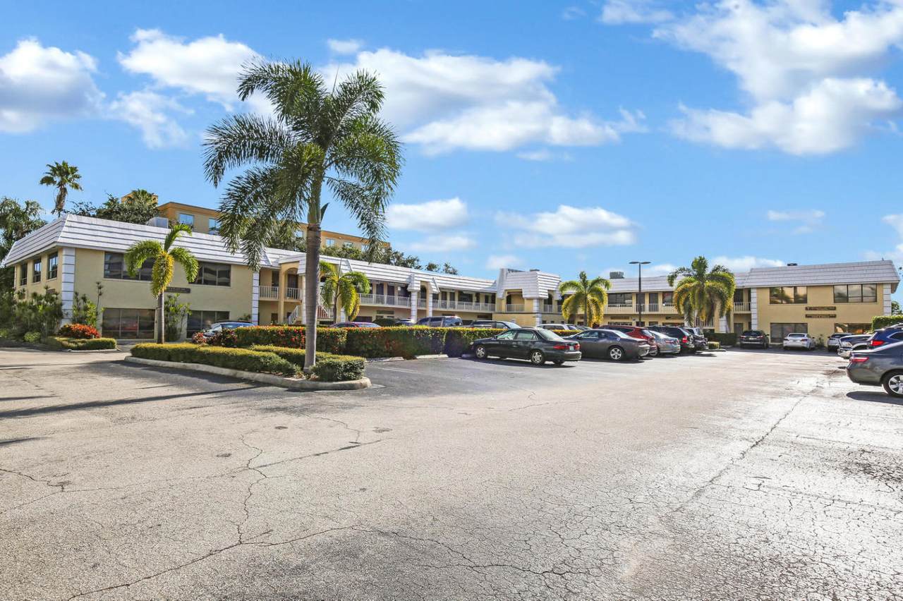 1920 Palm Beach Lakes Boulevard - Photo 1