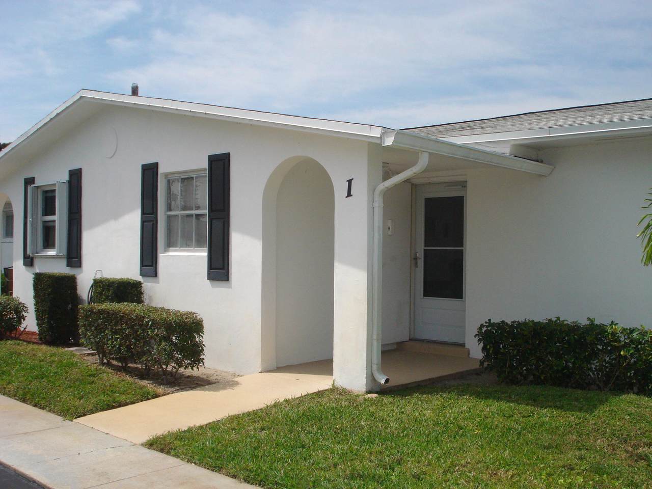 2940 Crosley Drive - Photo 1