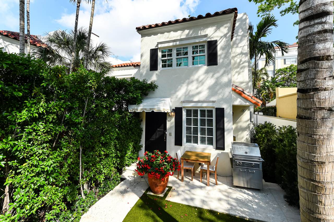 411 Australian Avenue - Photo 1