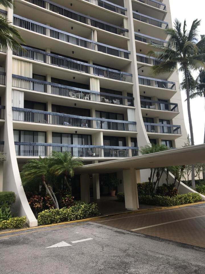 2400 Presidential Way - Photo 1