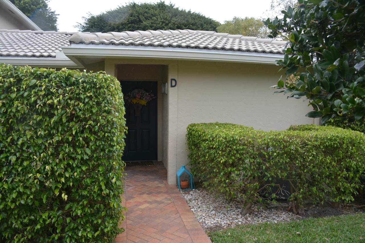 20 Stratford Drive - Photo 1 20 Stratford Drive - Photo 1