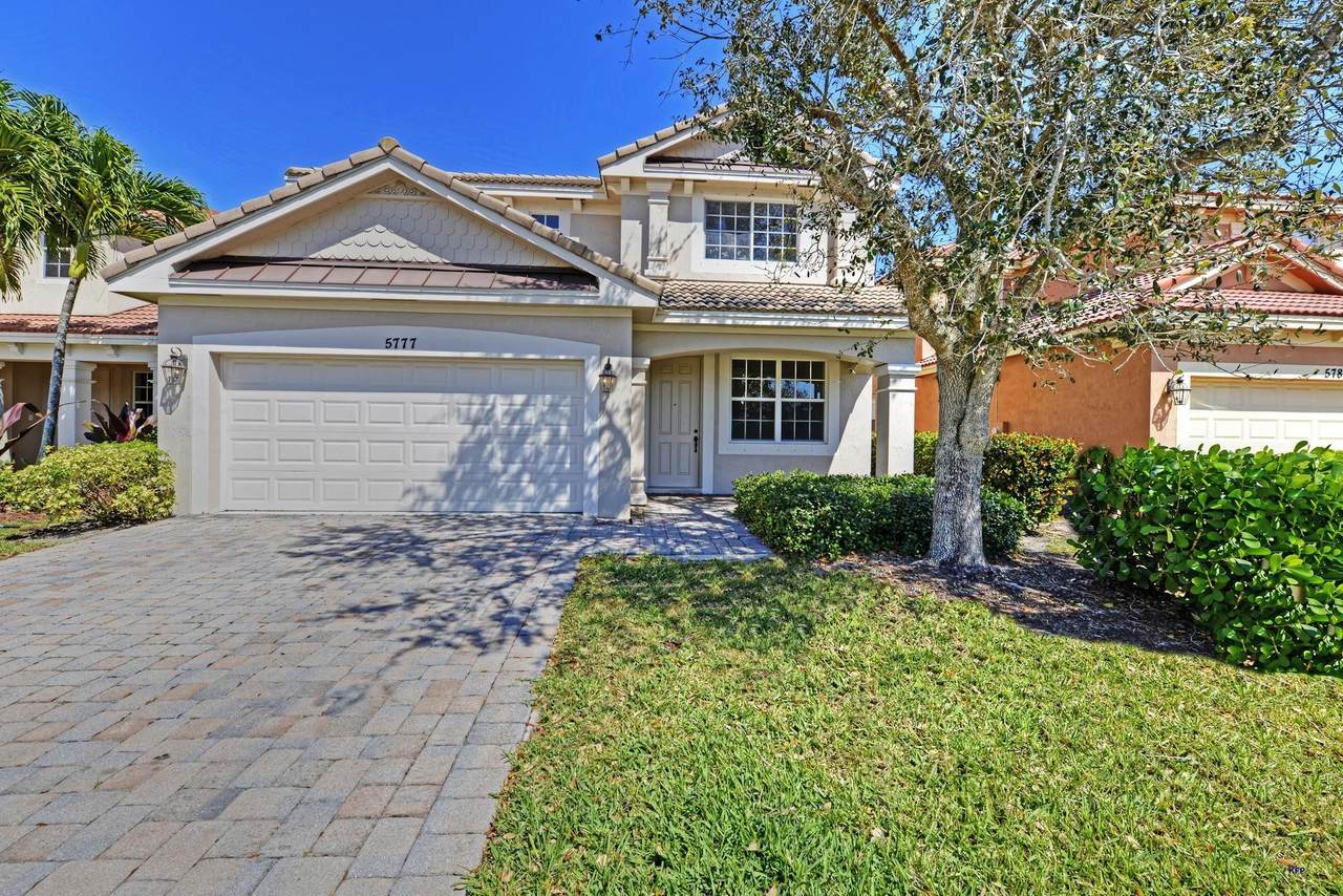 5777 Crooked Oak Avenue - Photo 1