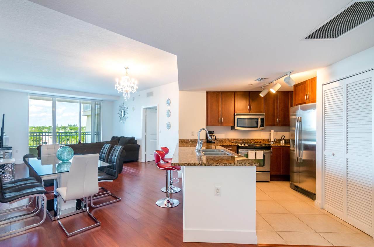 400 Federal Highway - Photo 1