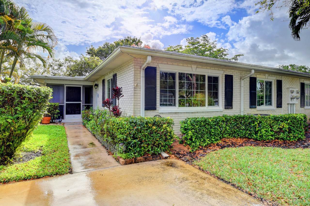 10158 44th Terrace - Photo 1
