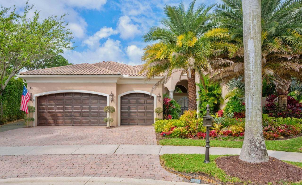 305 Trieste Drive - Photo 1