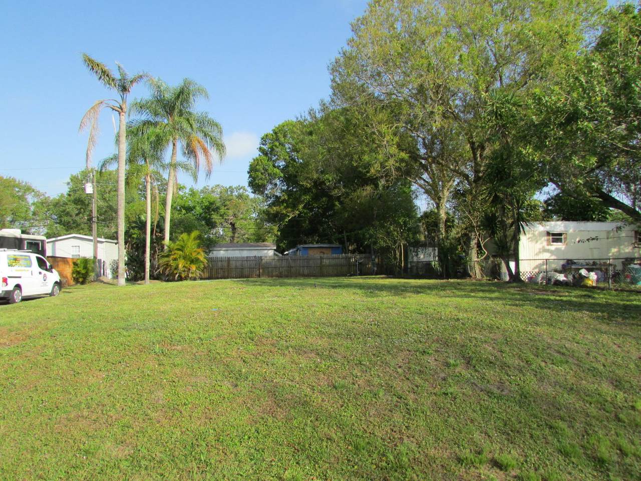 1213 Pinetree Trail - Photo 1