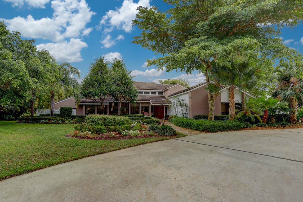 8742 Estate Drive - Photo 1 8742 Estate Drive - Photo 1