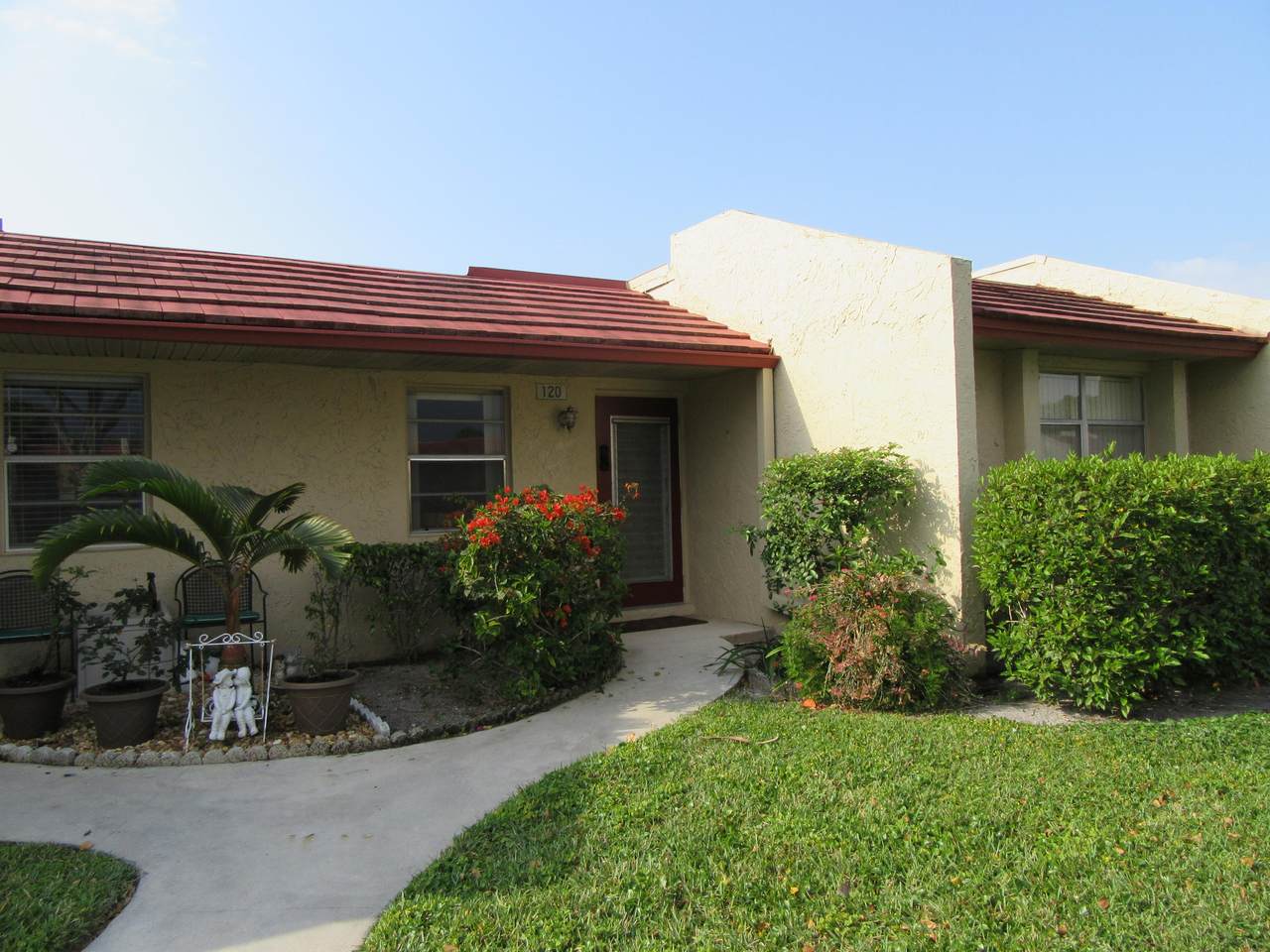 120 Lake Barbara Drive - Photo 1