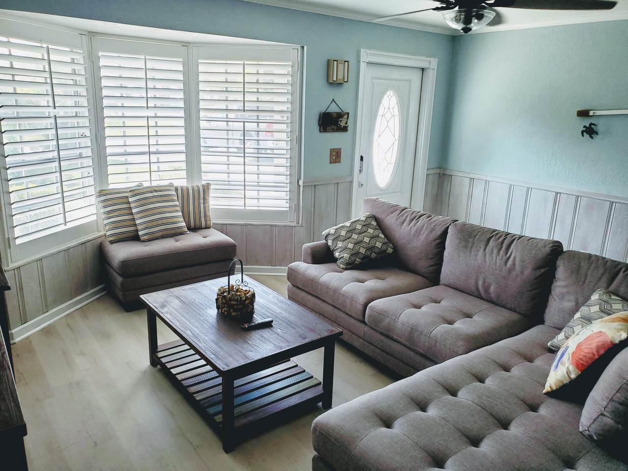 2573 Northside Drive - Photo 1