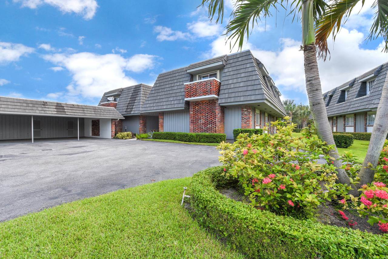 400 Pine Villa Drive - Photo 1