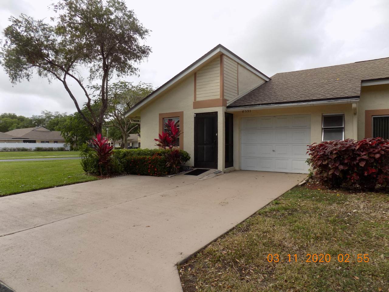 8593 Flamingo Drive - Photo 1
