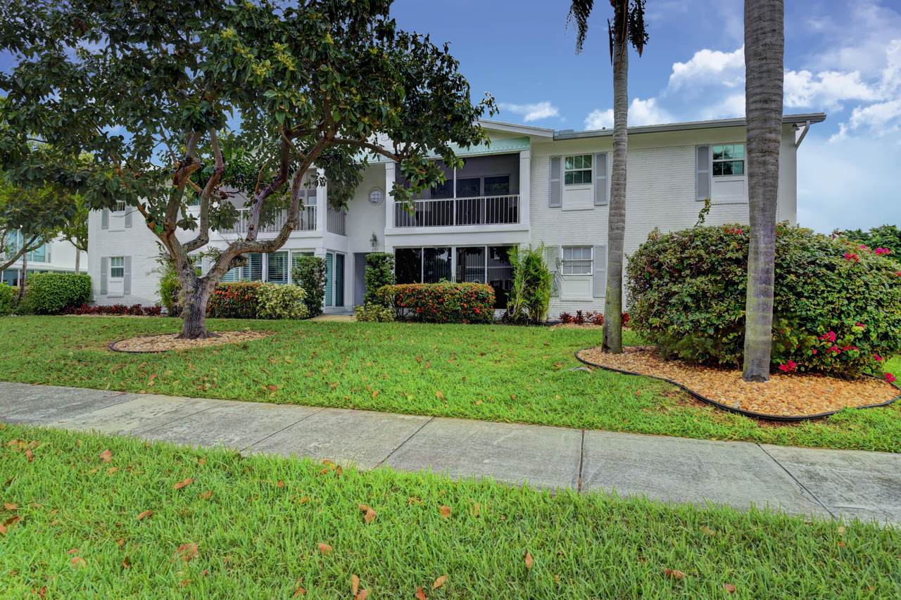 301 Venetian Drive - Photo 1