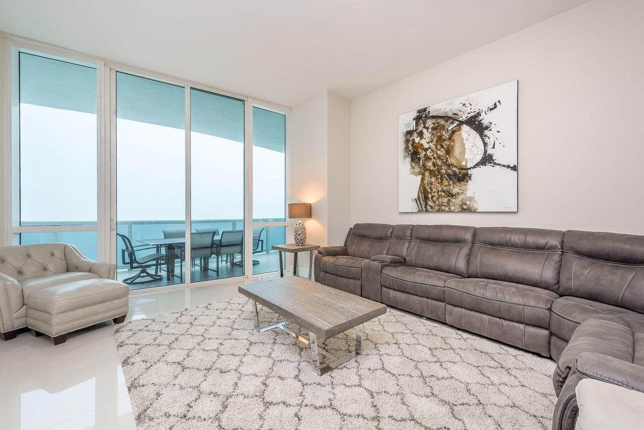 15901 Collins Avenue - Photo 1