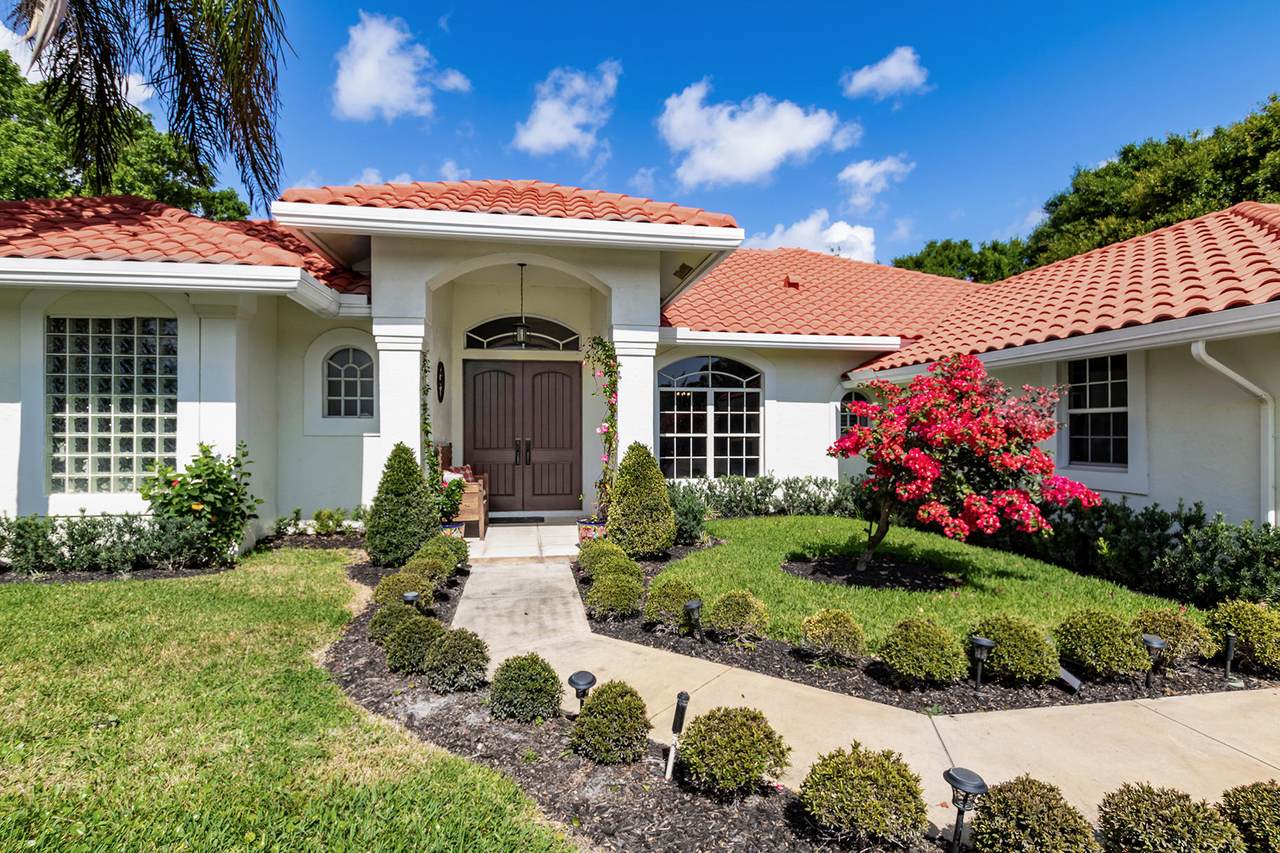 1501 Menorca Court - Photo 1