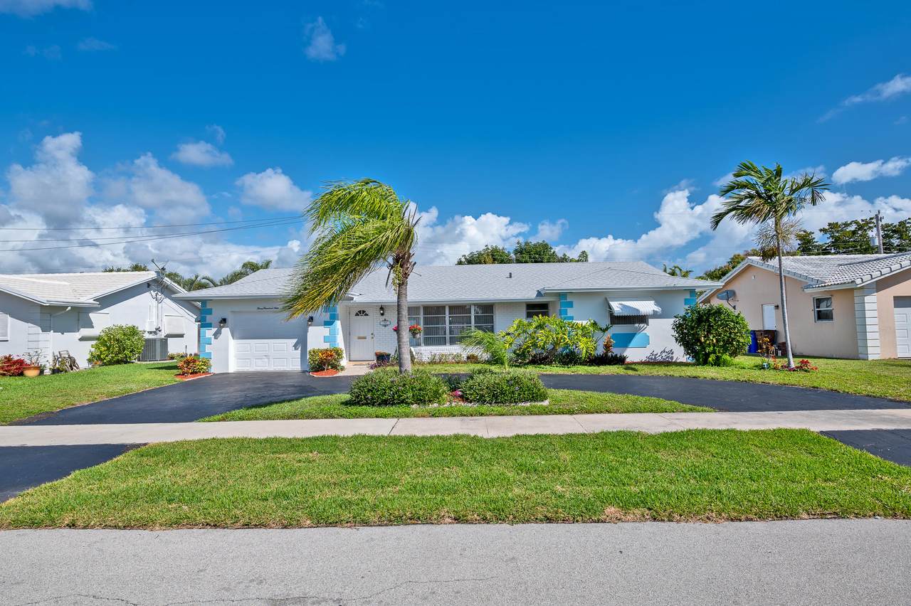 309 11th Street - Photo 1