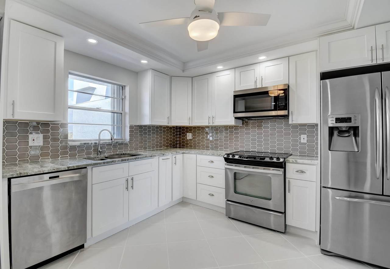 3040 Lake Shore Drive - Photo 1
