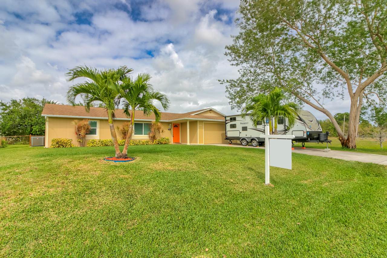 119 Felix Avenue - Photo 1