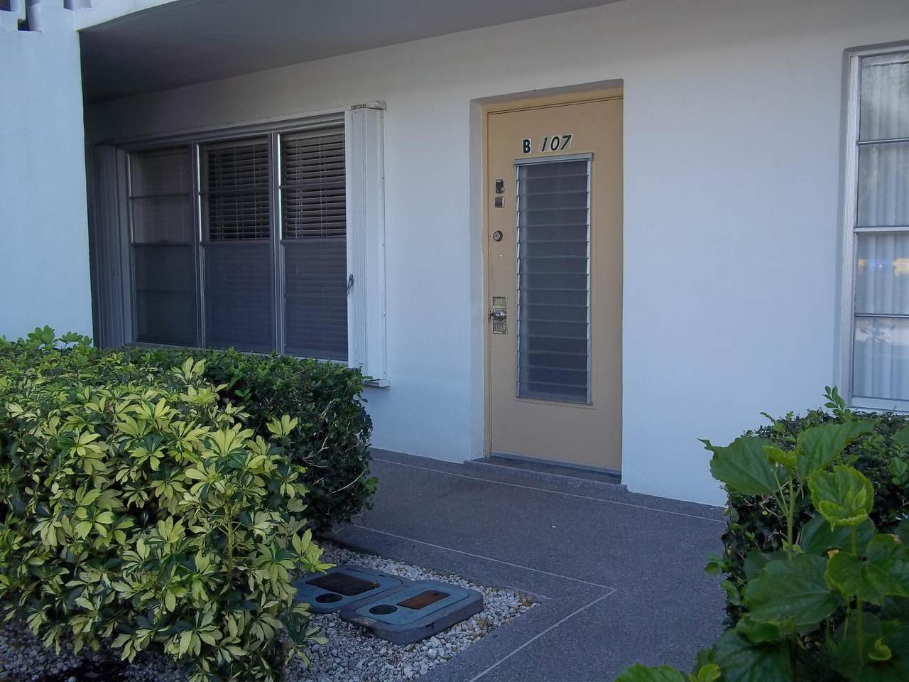 107 Wellington B - Photo 1 107 Wellington B - Photo 1