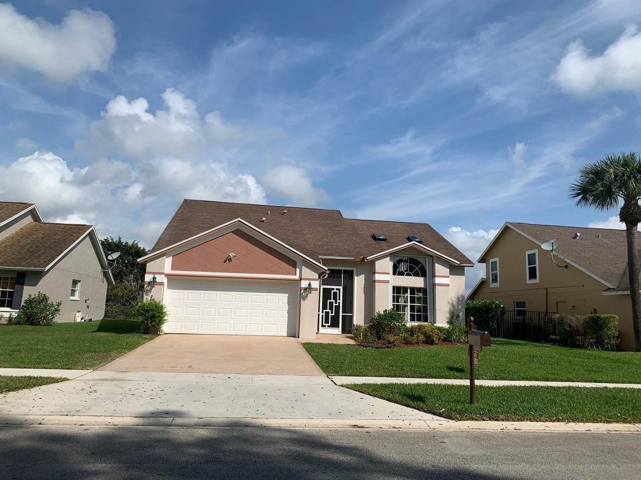 3562 Woods Walk Boulevard - Photo 1