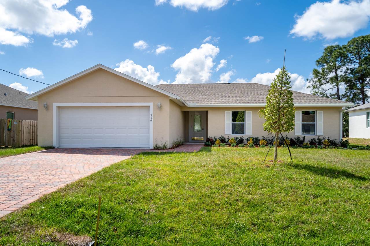 986 Romaine Lane - Photo 1