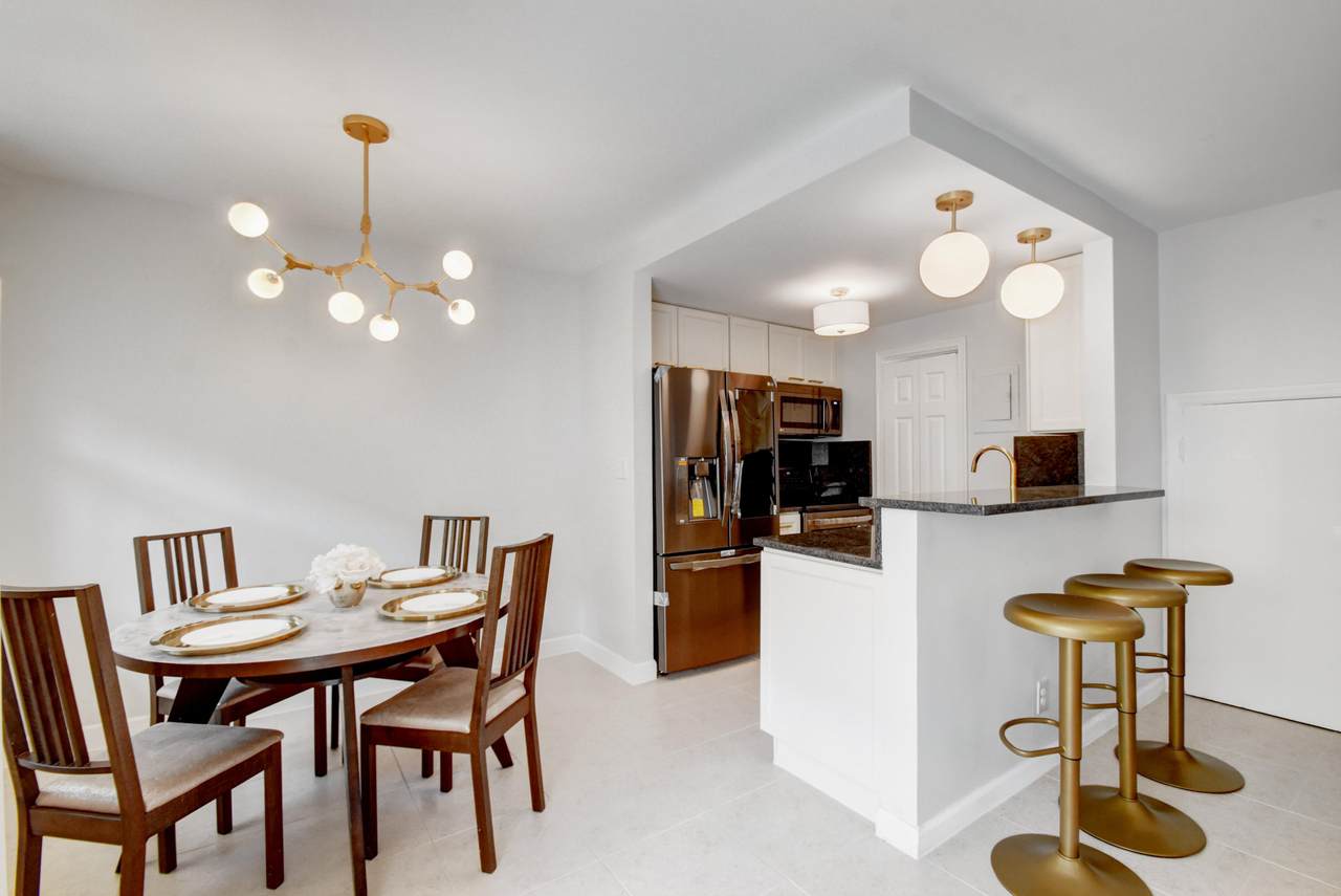 6603 Winfield Boulevard - Photo 1