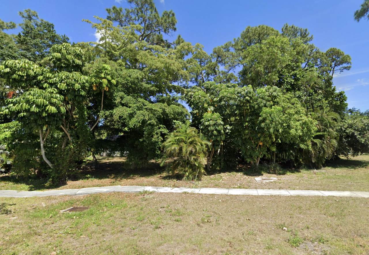 000 Swain Boulevard - Photo 1