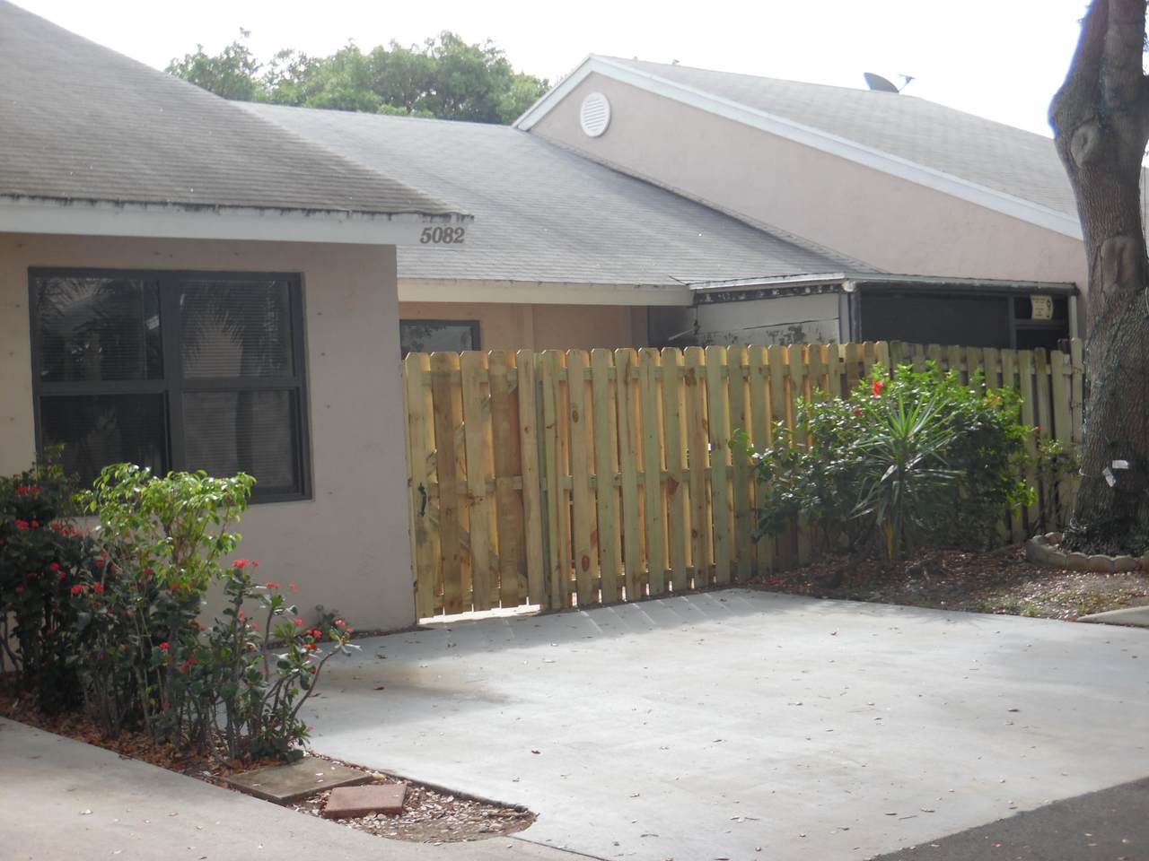 5082 Glencove Lane - Photo 1