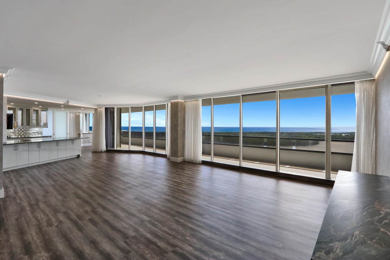 100 Lakeshore Drive - Photo 1