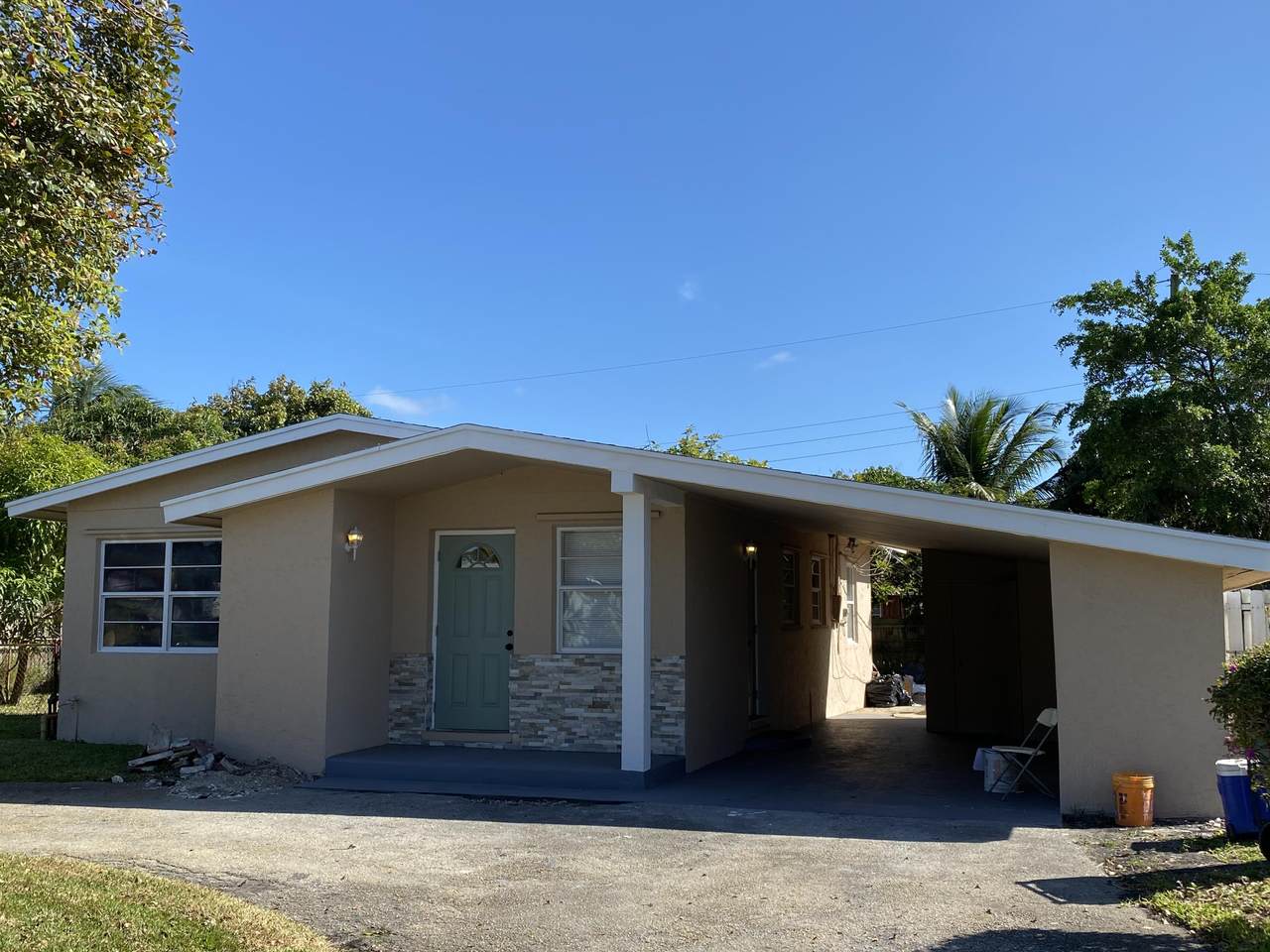 324 15th Avenue - Photo 1