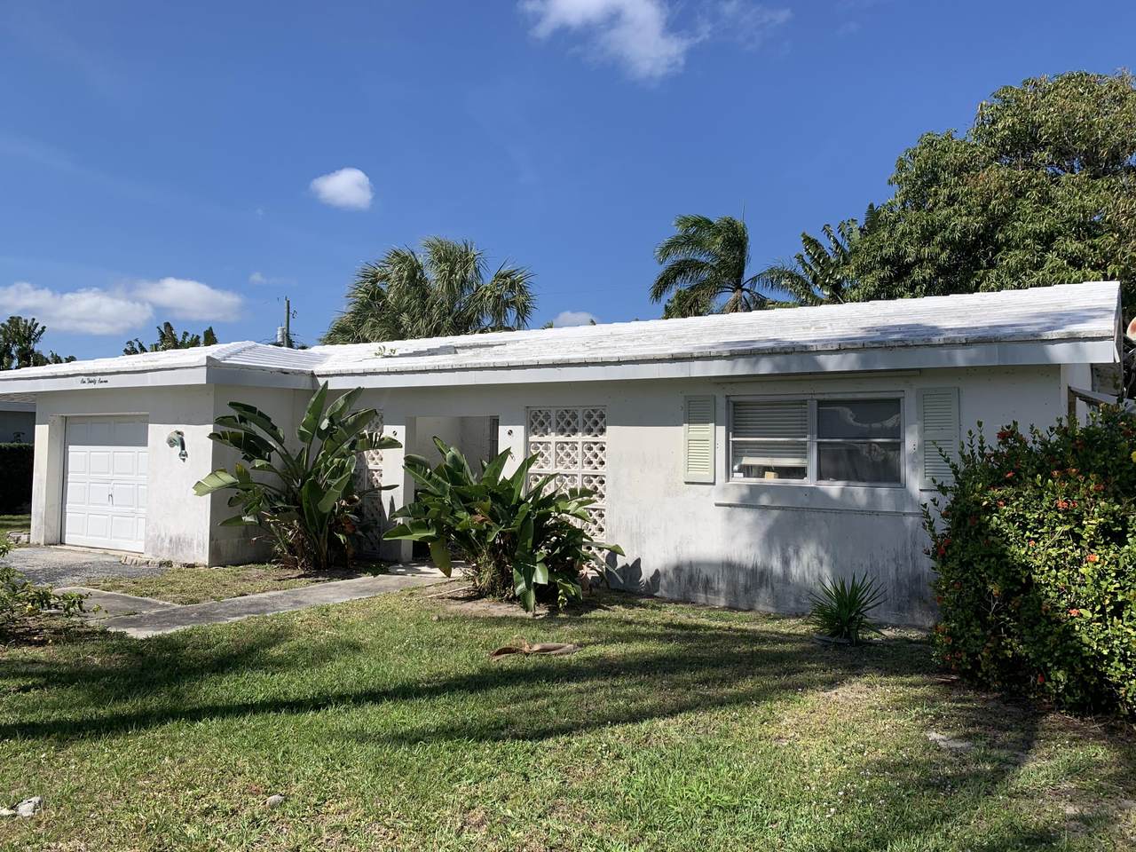 637 Las Palmas Park - Photo 1