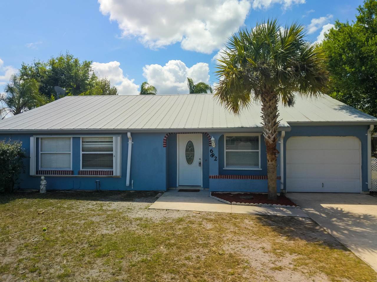682 Old Briar Avenue - Photo 1