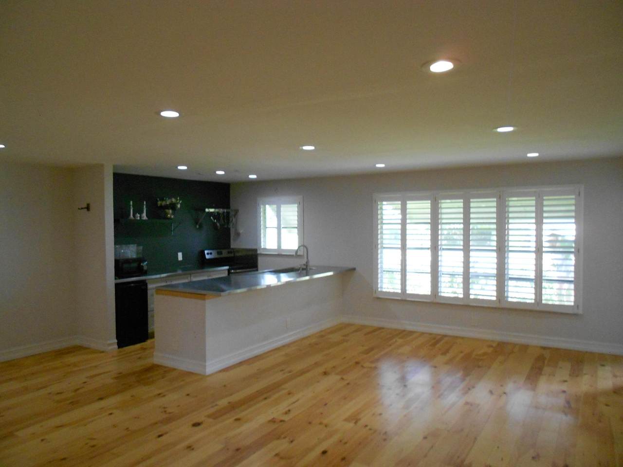 1022 Circle Drive - Photo 1