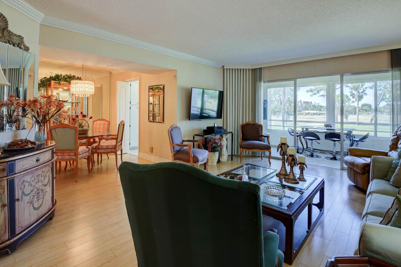 3836 Via Poinciana - Photo 1 3836 Via Poinciana - Photo 1