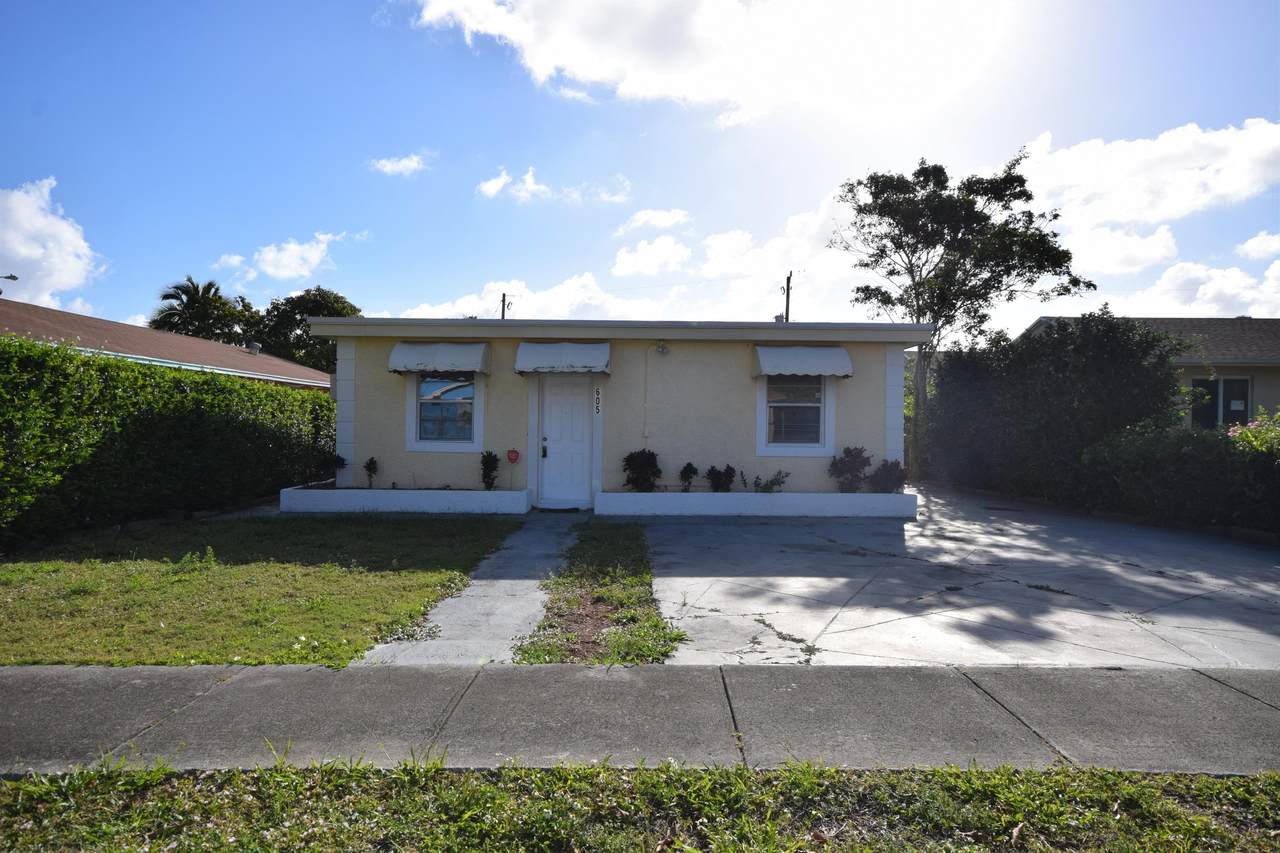 605 2nd Avenue - Photo 1