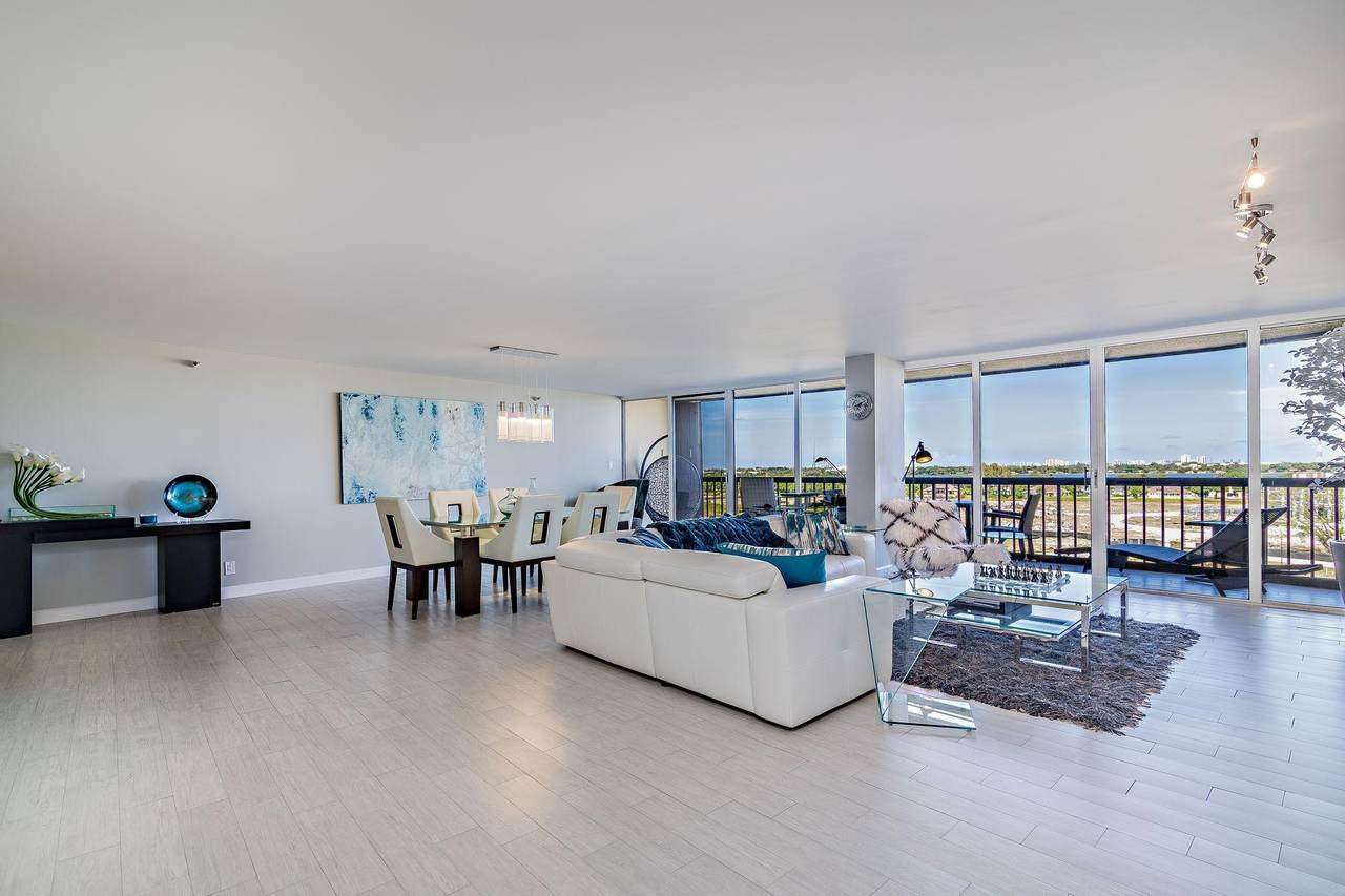 2450 Presidential Way - Photo 1