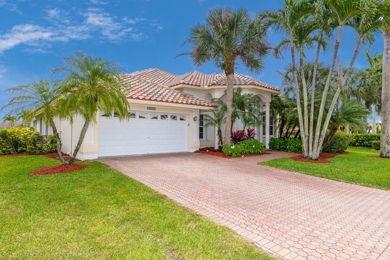 10659 Saint Thomas Drive - Photo 1