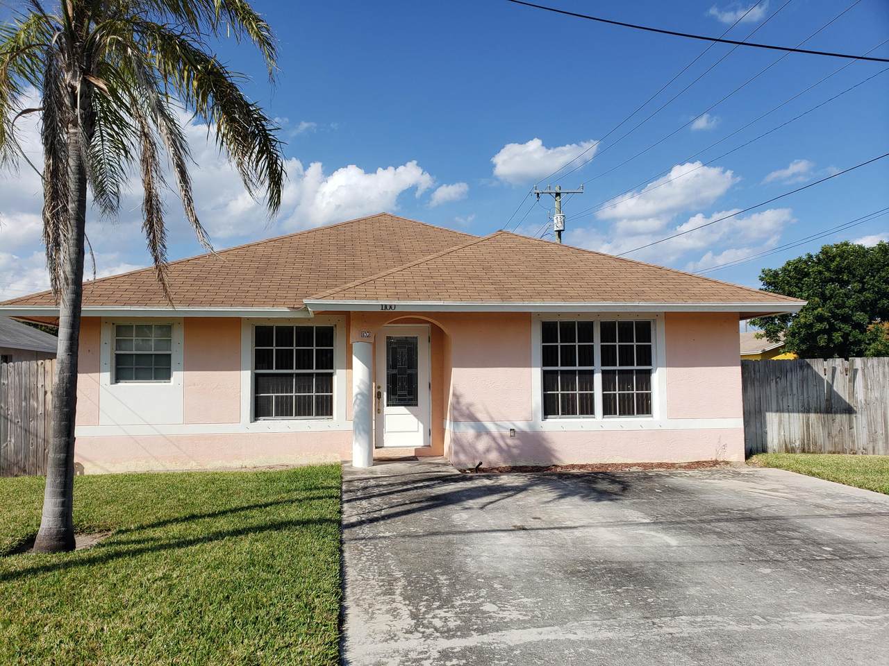 1100 9th Street - Photo 1