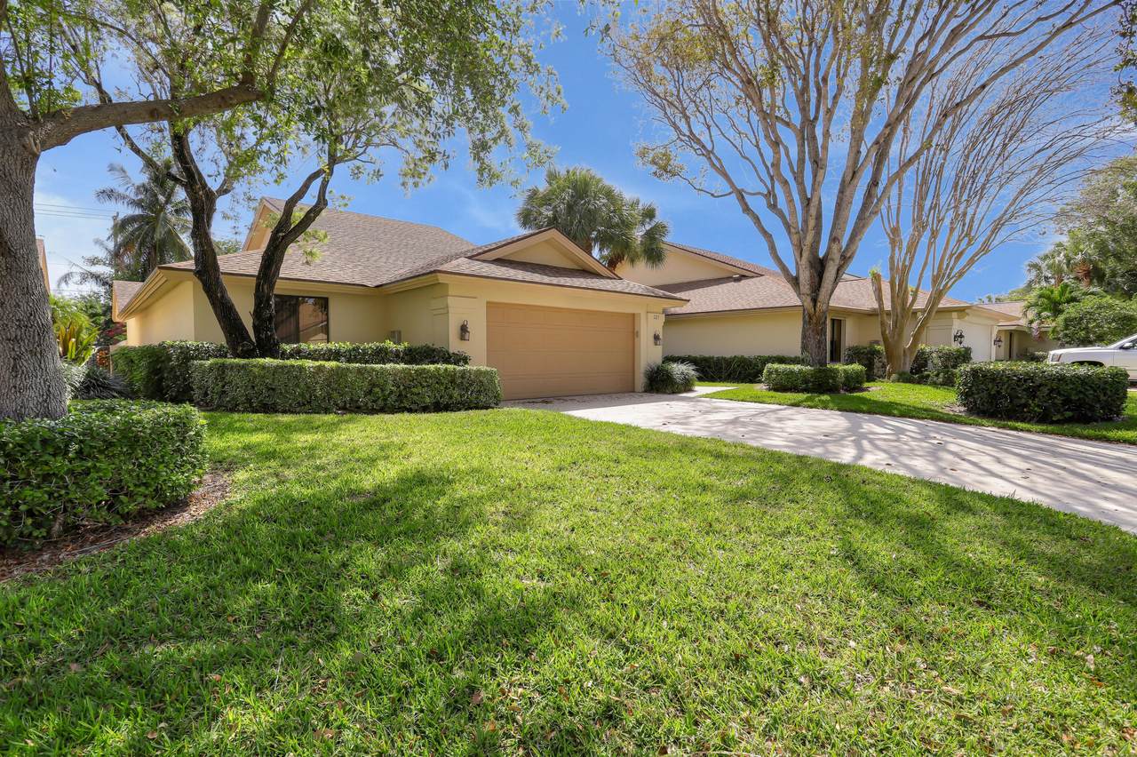221 River Park Drive - Photo 1