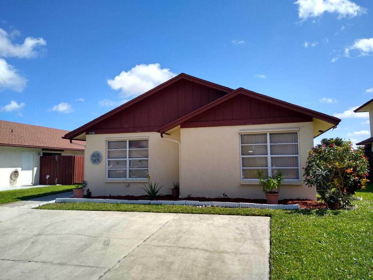 5278 Garden Hills Circle - Photo 1