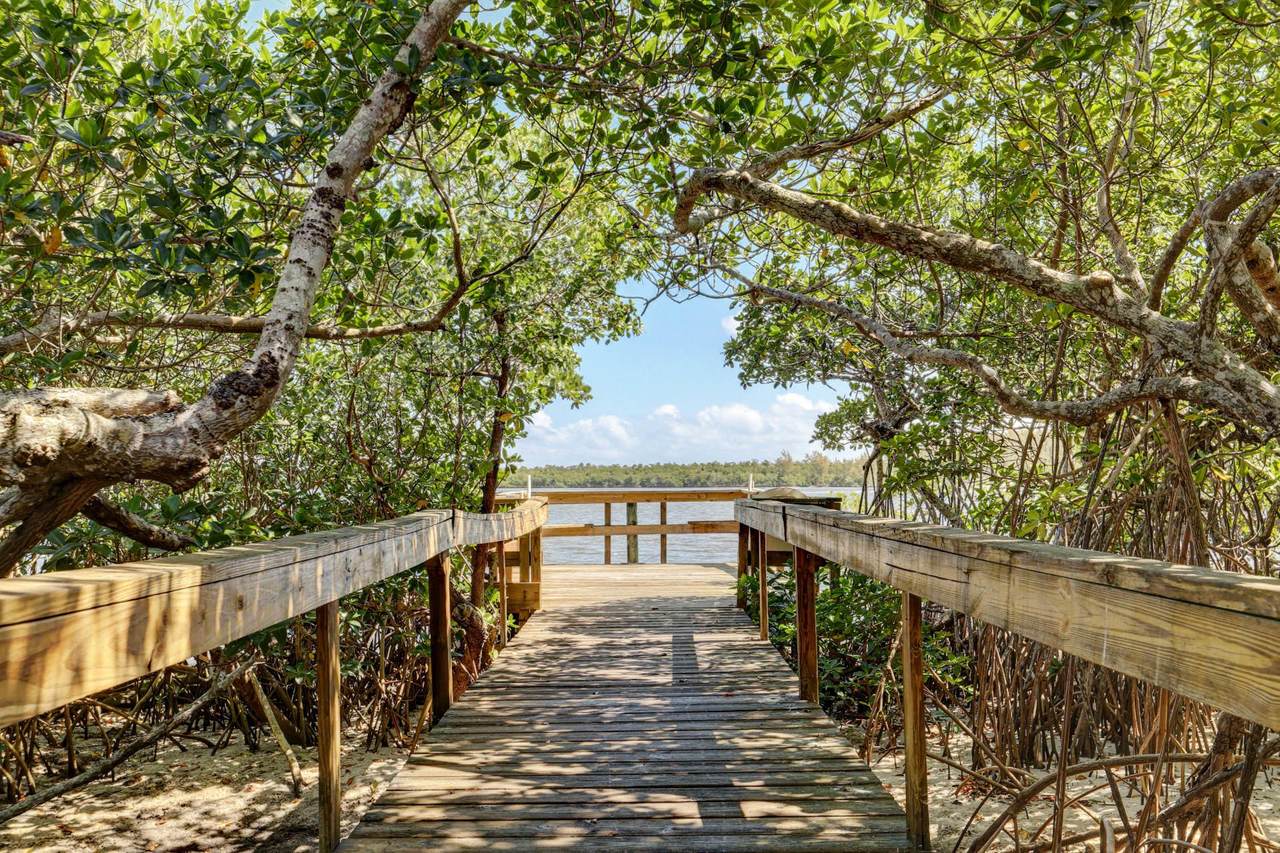 6042 Riverboat Drive - Photo 1