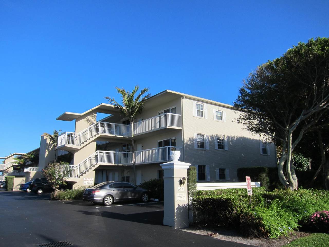2565 Ocean Boulevard - Photo 1