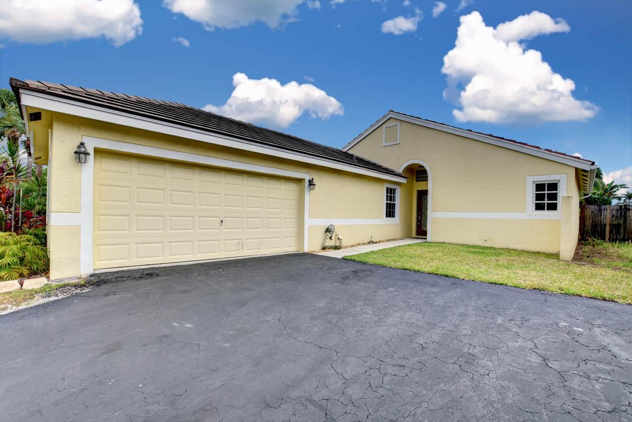 22260 Festival Way - Photo 1