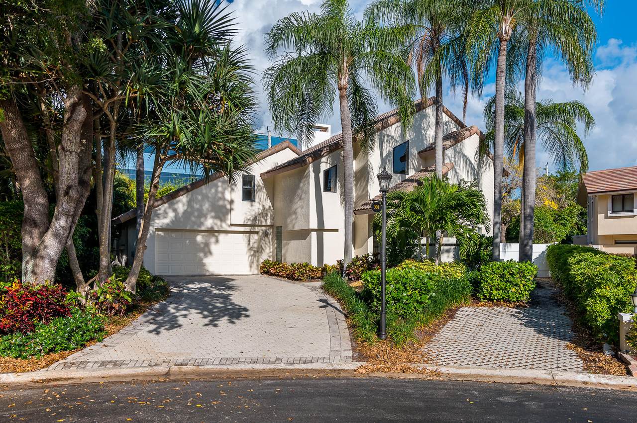 501 Sandpiper Way - Photo 1