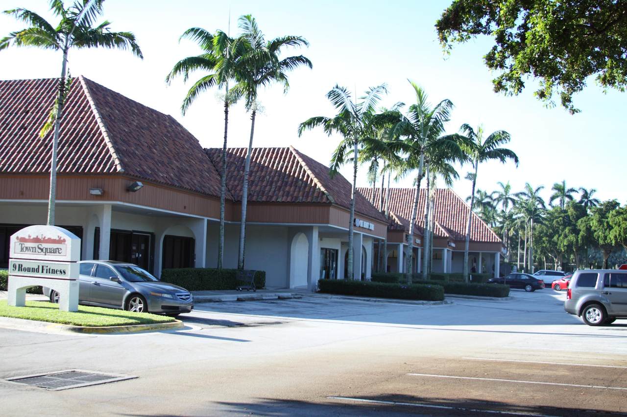 21302 Saint Andrews Boulevard - Photo 1 21302 Saint Andrews Boulevard - Photo 1