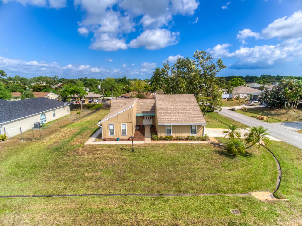 1538 Clearbrook Street - Photo 1