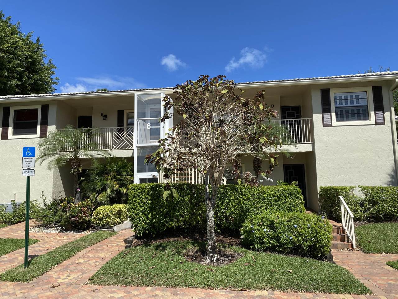 6 Stratford Drive - Photo 1