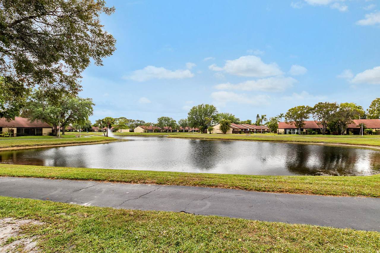 1022 Green Pine Boulevard - Photo 1 1022 Green Pine Boulevard - Photo 1