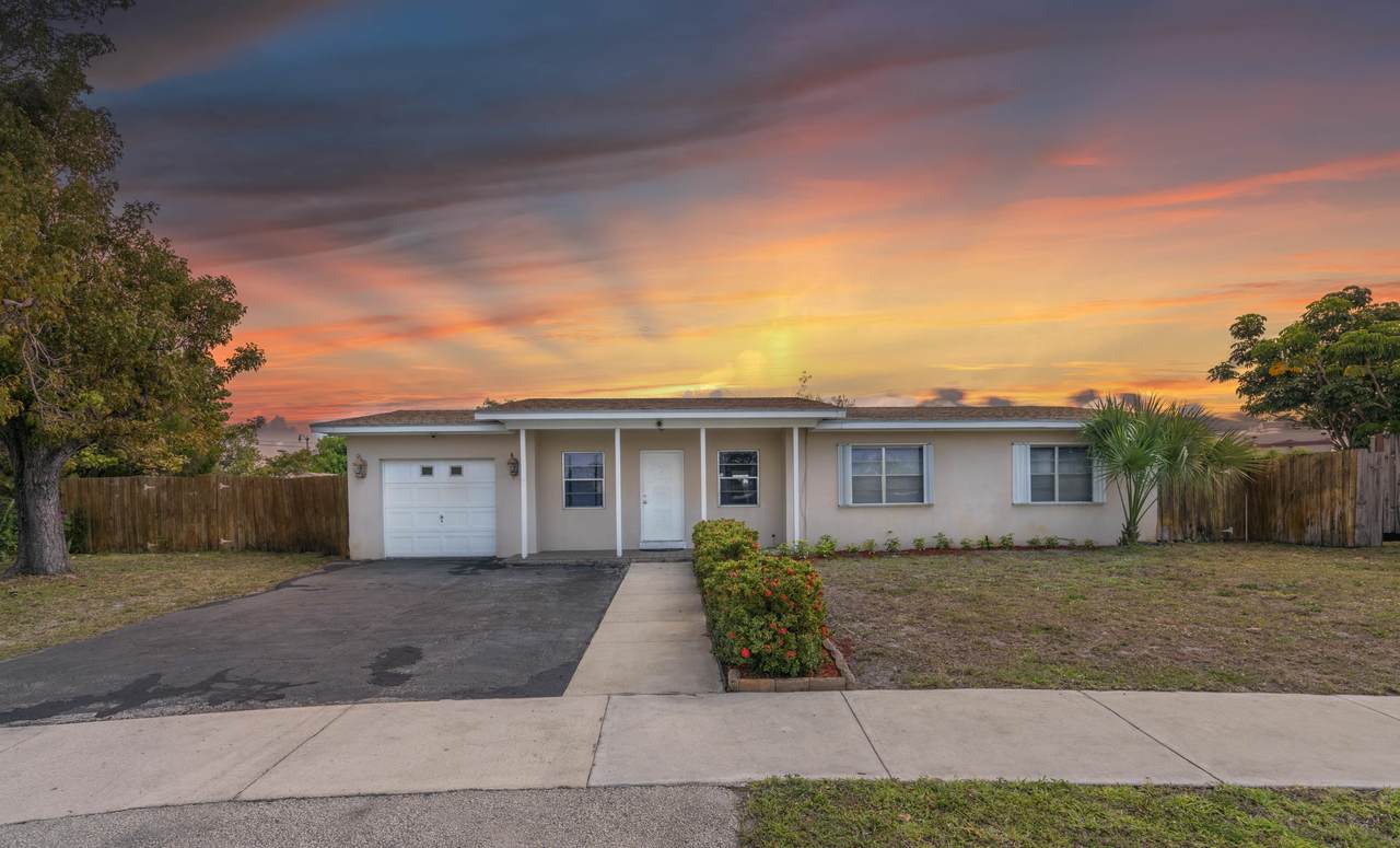 138 11th Street - Photo 1 138 11th Street - Photo 1