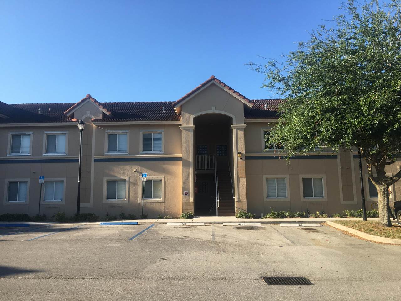 1165 Golden Lakes Boulevard - Photo 1 1165 Golden Lakes Boulevard - Photo 1
